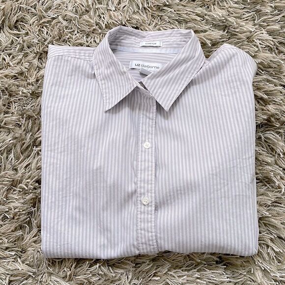 Liz Claiborne Button down shirt. Size Large. Gray striped Stretch - Picture 4 of 4